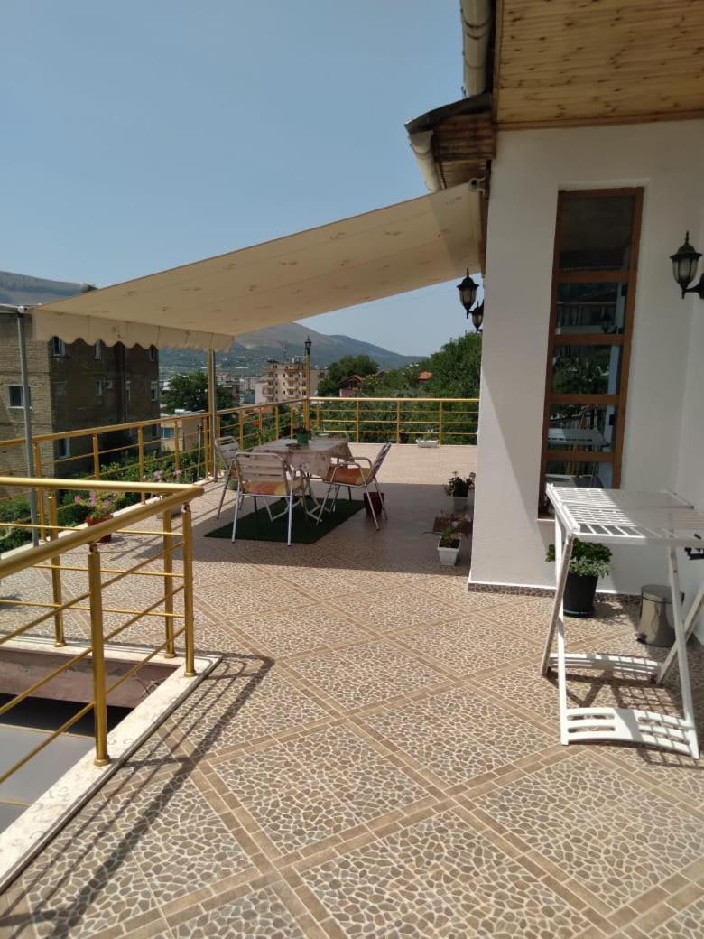 Sara Guesthouse Berat Zewnętrze zdjęcie