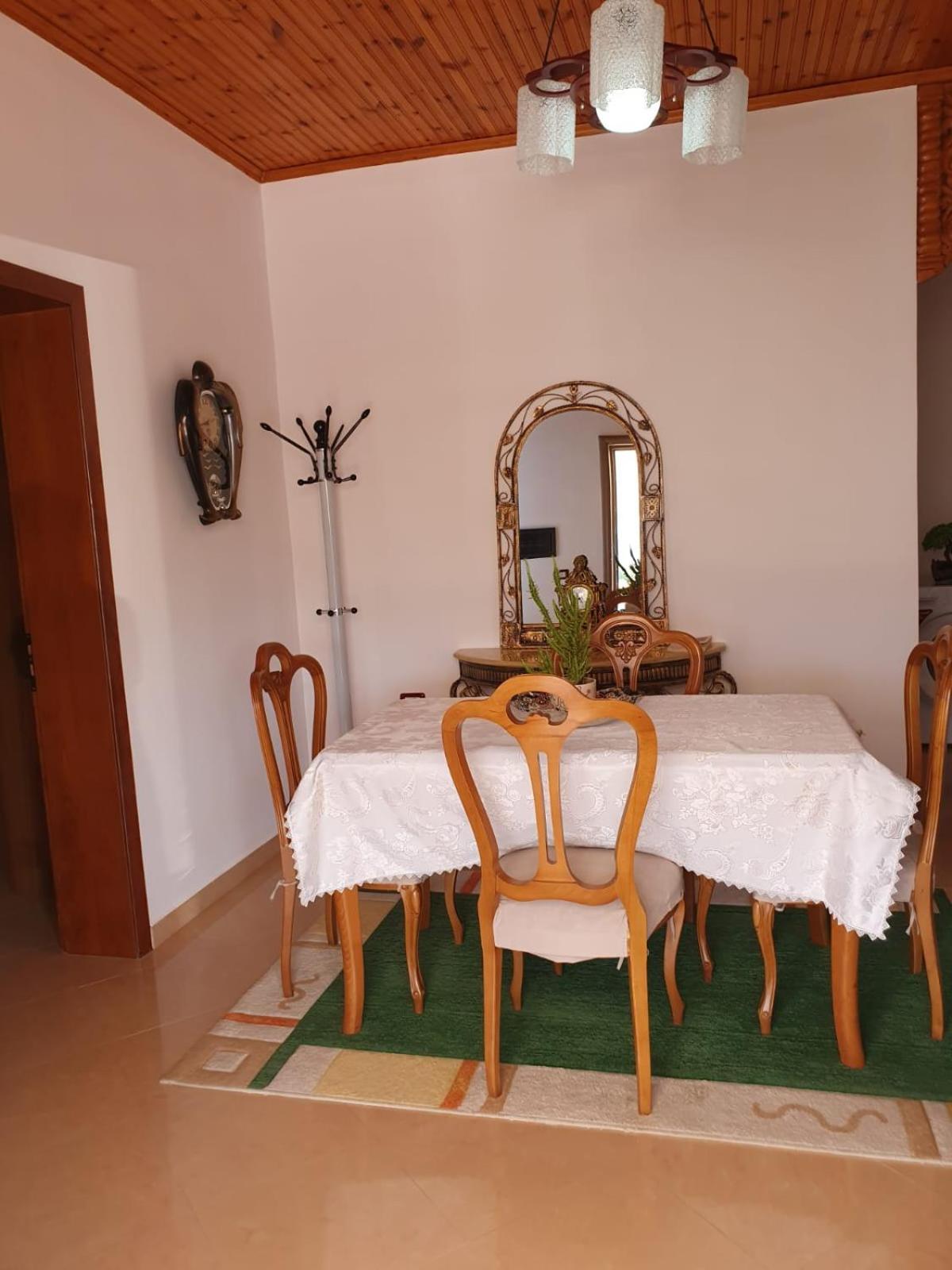 Sara Guesthouse Berat Zewnętrze zdjęcie