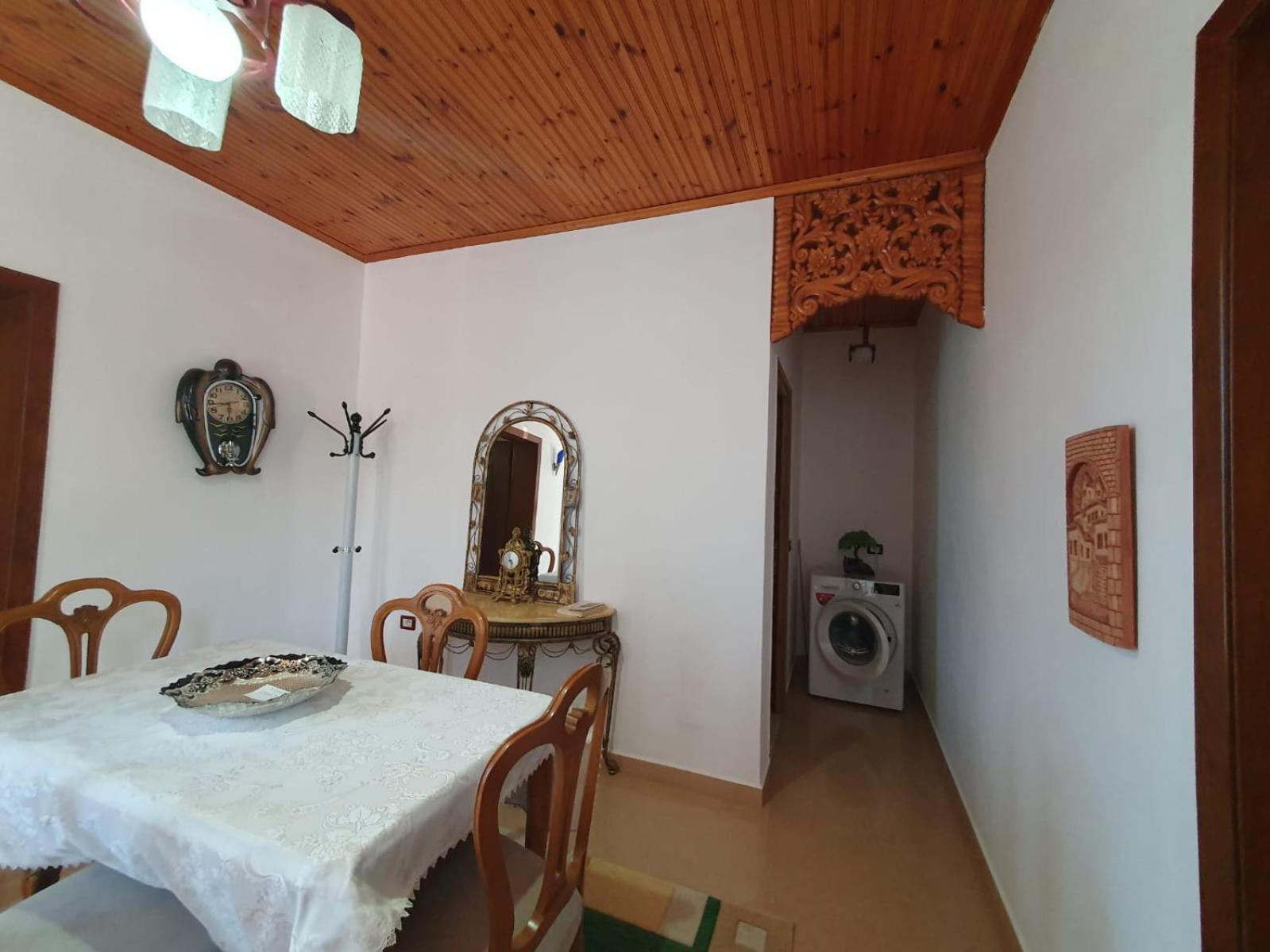 Sara Guesthouse Berat Zewnętrze zdjęcie