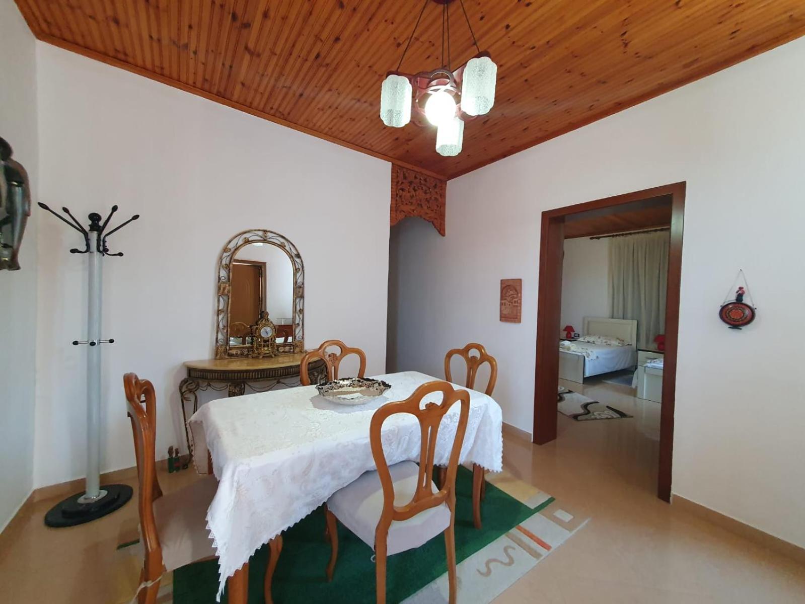 Sara Guesthouse Berat Zewnętrze zdjęcie