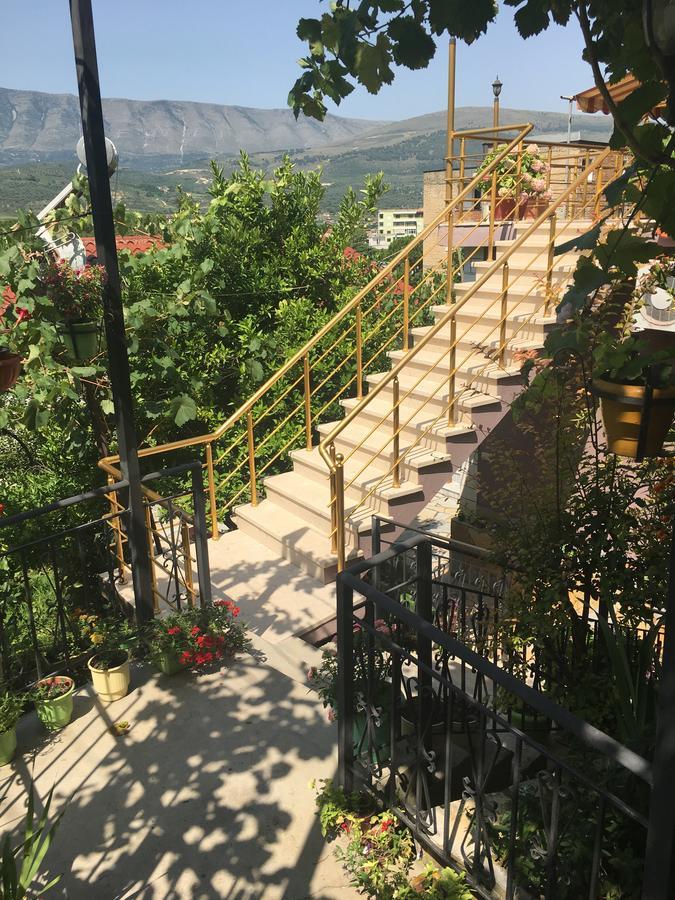 Sara Guesthouse Berat Zewnętrze zdjęcie